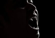 7 Stories Of Real Vampires People Experienced